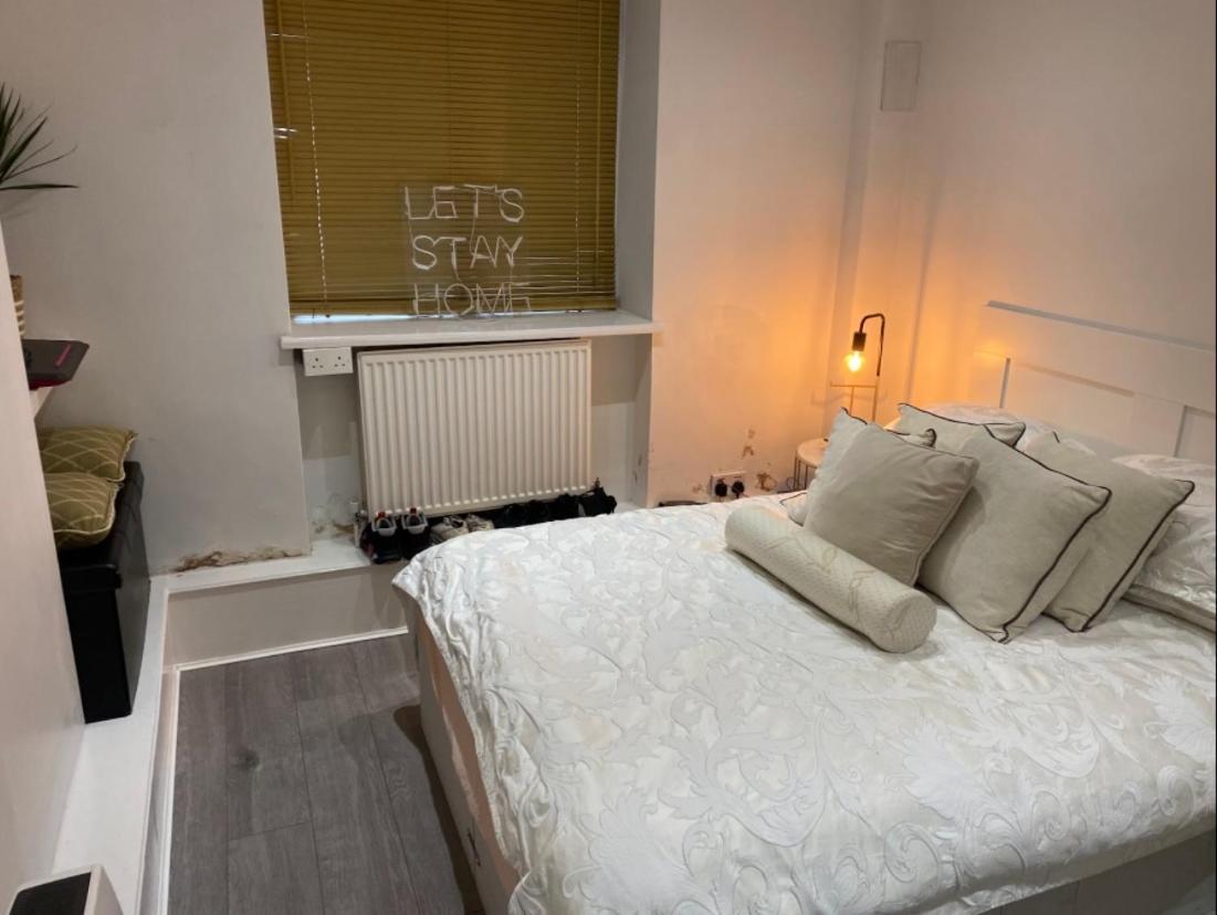Central Private Double Bedroom In A 2Bedroom Apartment, Connected Via Underground, Overground And Many Bus Routes ロンドン エクステリア 写真